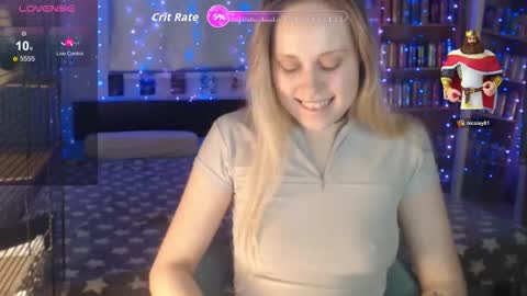 Snapshot of silvercherub chatting on 11-17-25, 10:59 silvercherub online show from 11-17-25, 10:59