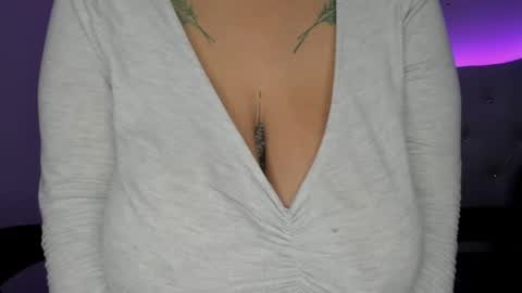 silvia online show from 10-28-25, 07:38