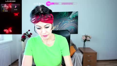 Silvia Wallec online show from 11-12-25, 11:54