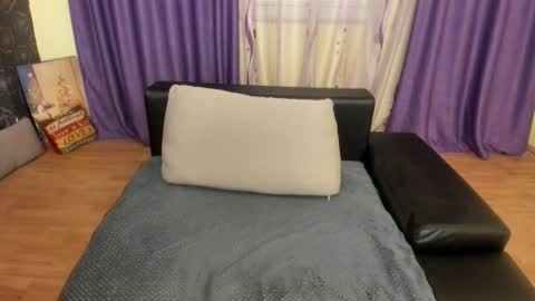 Silvya online show from 11-27-25, 07:27