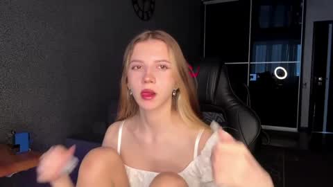 simikiss online show from 05-19-26, 09:48