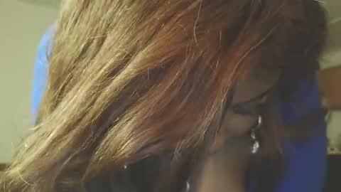 Simin Fox online show from 10-24-25, 01:24