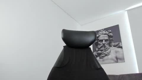 simon_leon01 online show from 10-02-25, 01:07