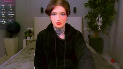 Snapshot of simona_rain chatting on 02-02-25, 04:11 Simona online show from 02-02-25, 04:11