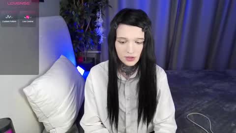 Snapshot of simona_rain chatting on 02-14-25, 01:23 Simona online show from 02-14-25, 01:23