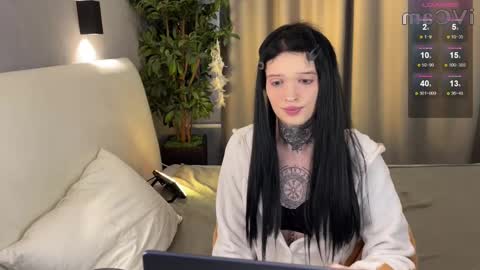 Snapshot of simona_rain chatting on 02-21-25, 10:39 Simona online show from 02-21-25, 10:39