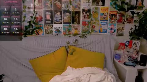 Snapshot of simona_rain chatting on 09-26-25, 11:20 Simona online show from 09-26-25, 11:20