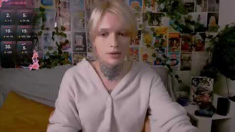 Snapshot of simona_rain chatting on 09-29-25, 09:41 Simona online show from 09-29-25, 09:41