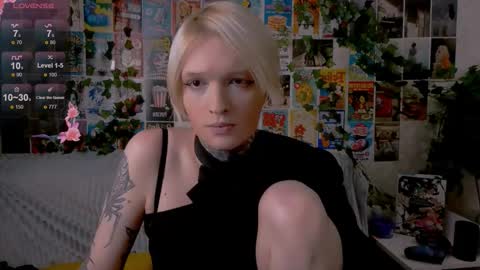 Snapshot of simona_rain chatting on 10-04-25, 03:15 Simona online show from 10-04-25, 03:15