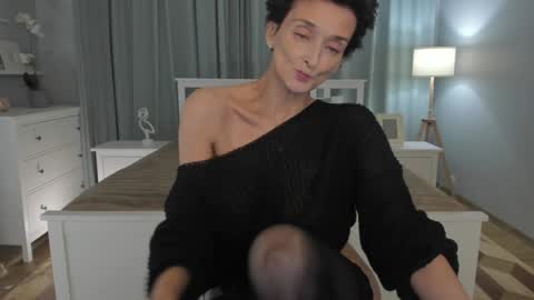 Simona  online show from 12-08-24, 01:25