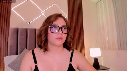 Snapshot of simonastar_ chatting on 02-10-26, 11:58 simonastar_ online show from 02-10-26, 11:58