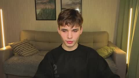 Snapshot of simonboy592 chatting on 04-06-26, 10:49 Alex online show from 04-06-26, 10:49