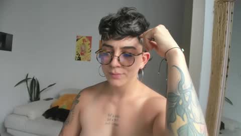 Sim. online show from 12-06-24, 08:29