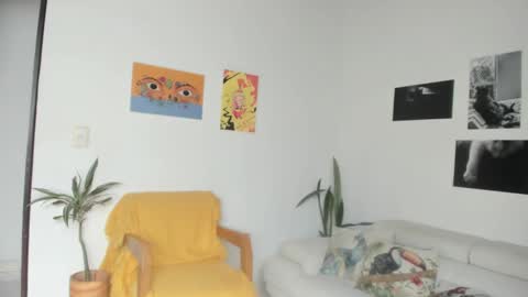 Sim. online show from 02-05-25, 06:04