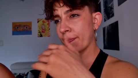 Sim. online show from 11-12-25, 08:52