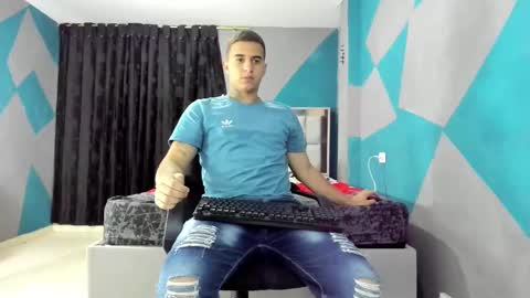 Snapshot of simonkeler chatting on 02-22-25, 04:29 SIMON KELER online show from 02-22-25, 04:29