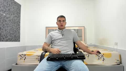 SIMON KELER online show from 01-16-26, 12:47