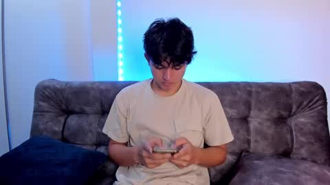  Simon  online show from 12-21-24, 07:49