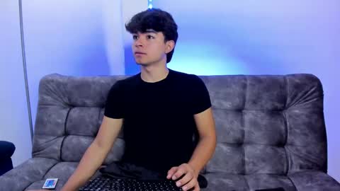  Simon  online show from 01-17-25, 01:56