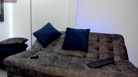  Simon  online show from 02-05-25, 04:47