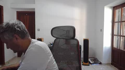 Simon online show from 09-24-25, 12:52