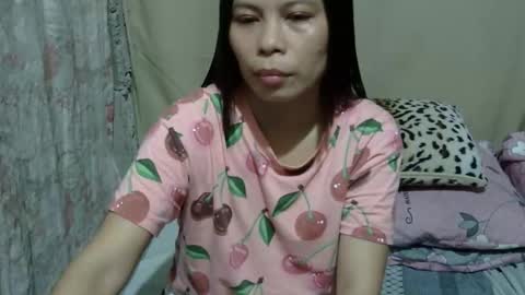 Snapshot of simply_me143 chatting on 11-21-25, 11:58 mia online show from 11-21-25, 11:58