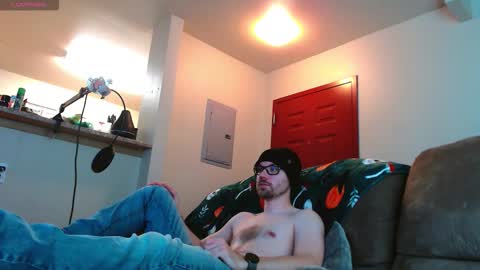 Snapshot of sin_lord chatting on 11-04-25, 08:19 Husky Dad online show from 11-04-25, 08:19