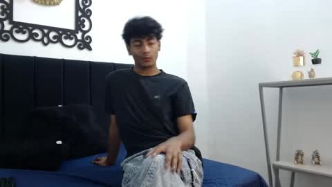 Snapshot of sinboy_ chatting on 04-20-26, 11:02 online show from 04-20-26, 11:02
