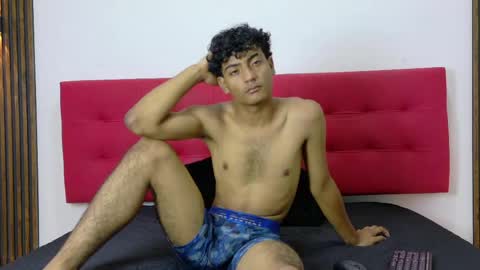 Snapshot of sinboy_ chatting on 05-09-26, 11:48 online show from 05-09-26, 11:48
