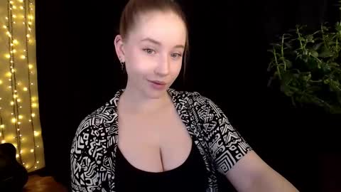 Sindi online show from 09-14-25, 11:09