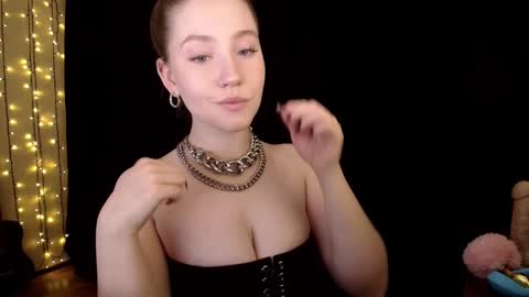 Sindi online show from 11-10-25, 05:23