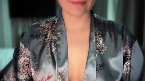 Snapshot of sindrastone chatting on 10-03-25, 04:15 Sindra online show from 10-03-25, 04:15