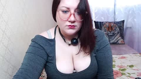 Angela online show from 01-23-25, 05:35