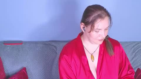 Snapshot of sinful_helena chatting on 06-01-26, 03:52 sinful_helena online show from 06-01-26, 03:52