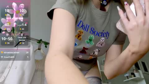 Snapshot of sinful_kittyy chatting on 05-11-26, 02:45 Kate online show from 05-11-26, 02:45