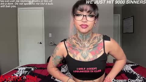 Snapshot of sinfulincubus chatting on 09-17-25, 07:48 Mistrx Sin online show from 09-17-25, 07:48