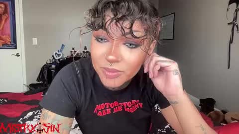 Snapshot of sinfulincubus chatting on 10-08-25, 10:07 Mistrx Sin online show from 10-08-25, 10:07