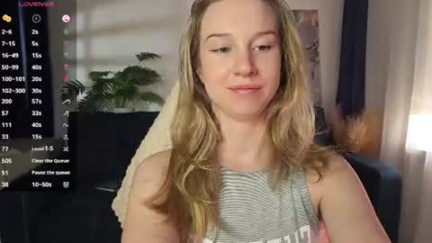Snapshot of sinner_eve chatting on 07-12-26, 03:08 Aurora online show from 07-12-26, 03:08
