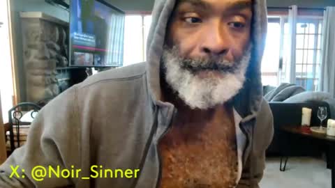 Snapshot of sinnernoir chatting on 09-10-25, 07:47 My Name Is..............................John online show from 09-10-25, 07:47