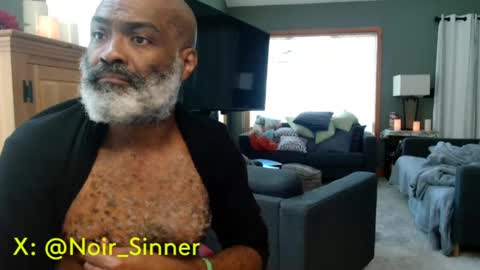 Snapshot of sinnernoir chatting on 09-11-25, 05:46 My Name Is..............................John online show from 09-11-25, 05:46