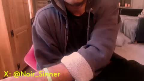 Snapshot of sinnernoir chatting on 10-16-25, 03:35 My Name Is..............................John online show from 10-16-25, 03:35