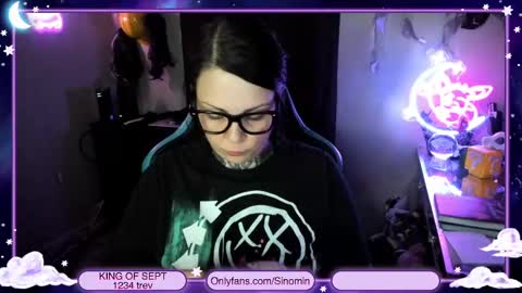 Sinomin online show from 09-15-25, 03:17