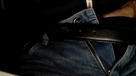 Snapshot of sinthesi chatting on 01-26-25, 05:34 Alex online show from 01-26-25, 05:34