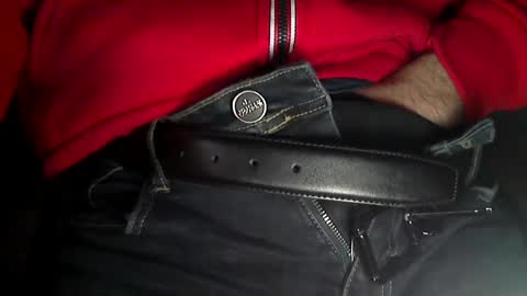 Snapshot of sinthesi chatting on 02-16-25, 06:43 Alex online show from 02-16-25, 06:43