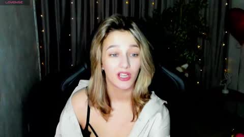 Sinty Noria online show from 02-19-25, 04:44