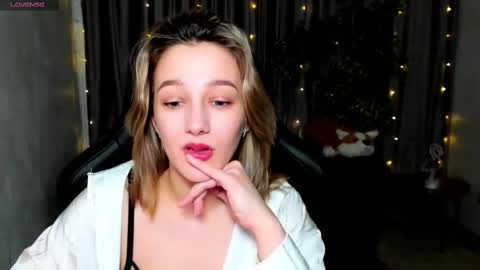 Sinty Noria online show from 02-25-25, 01:20