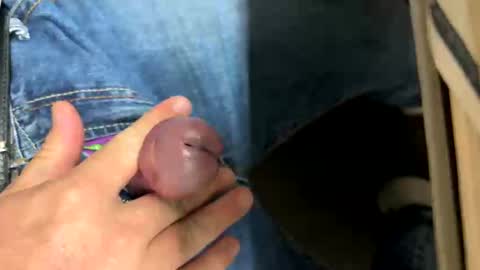 Snapshot of siohn934 chatting on 10-08-25, 09:12 Jon online show from 10-08-25, 09:12