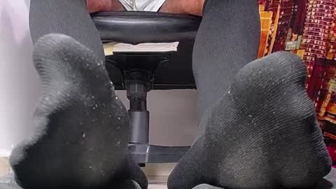 Snapshot of sir_kev66 chatting on 03-06-25, 09:42 only foot worshipers here online show from 03-06-25, 09:42