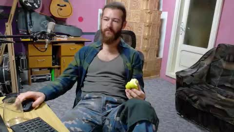 I am The Fourth and only Sir. Pelo online show from 10-10-25, 05:17