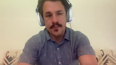 Snapshot of sirbubblesworth chatting on 01-27-25, 06:30 sirbubblesworth online show from 01-27-25, 06:30